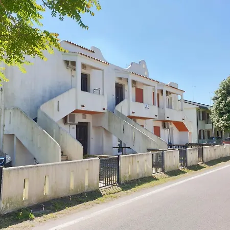 Ferienhaus Debora 2 *